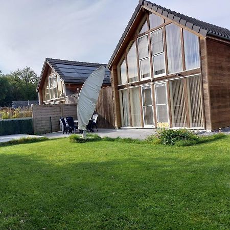 Maison 3 Chambres A 200 M De La Plage Des Lacs De L Eau D Heure Froidchapelle Exterior photo