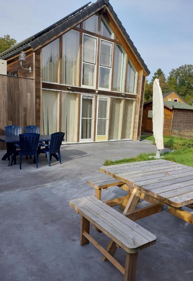 Maison 3 Chambres A 200 M De La Plage Des Lacs De L Eau D Heure Froidchapelle Exterior photo